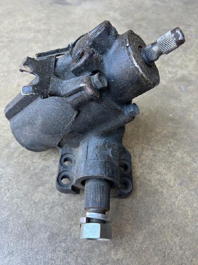 FJ40 FACTORY POWER STEERING GEAR Used.